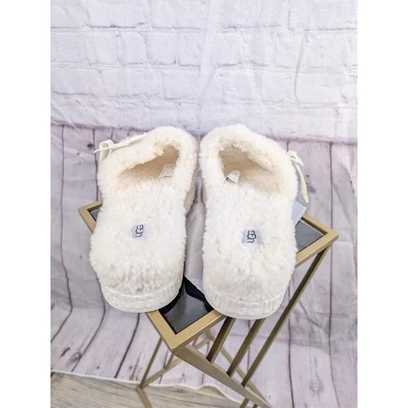 UGG Fluffita Slippers - Women's -White- Size 10 - Picture 13 of 13